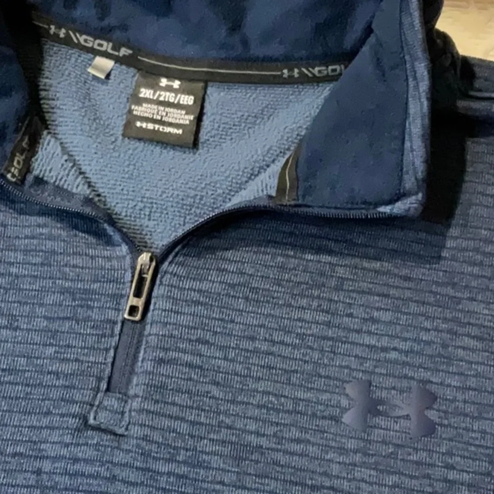 Under Armour Men's Dark Blue Golf 1/4 Zip-Up. XXL